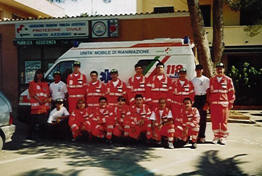 Gruppo Volontari 1998.JPG