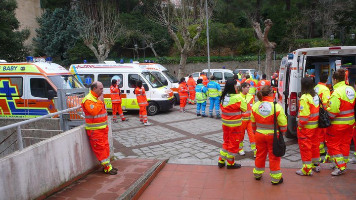 Inaugurazione ambulanza PA Rio Marina 1.jpg