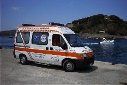 ambulanza pa8 della pubblica assistenza porto azzurro