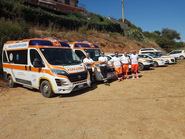 mezzi di soccorso della Pubblica Assistenza Porto Azzurro